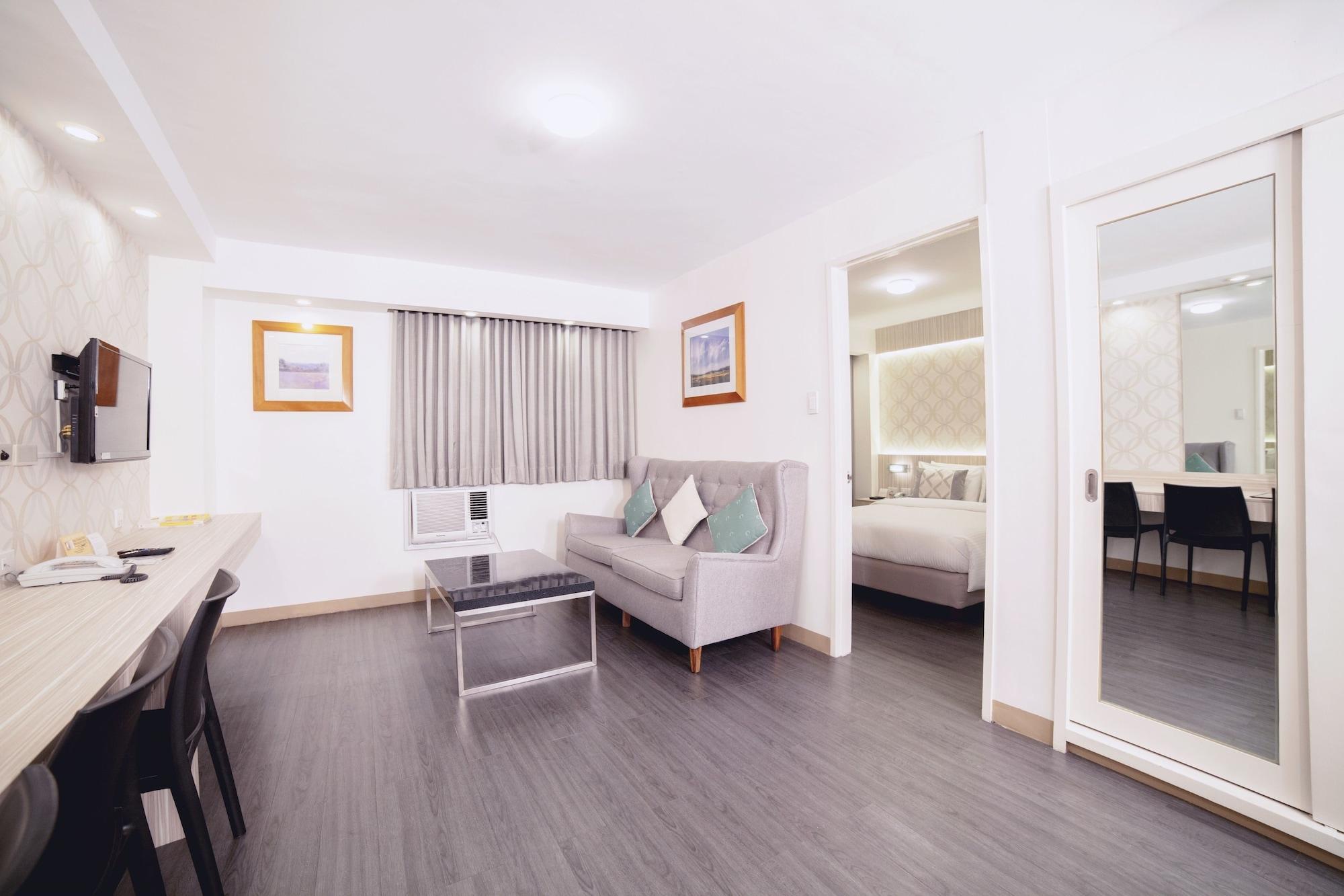 The Charter House Hotel Makati City Екстериор снимка