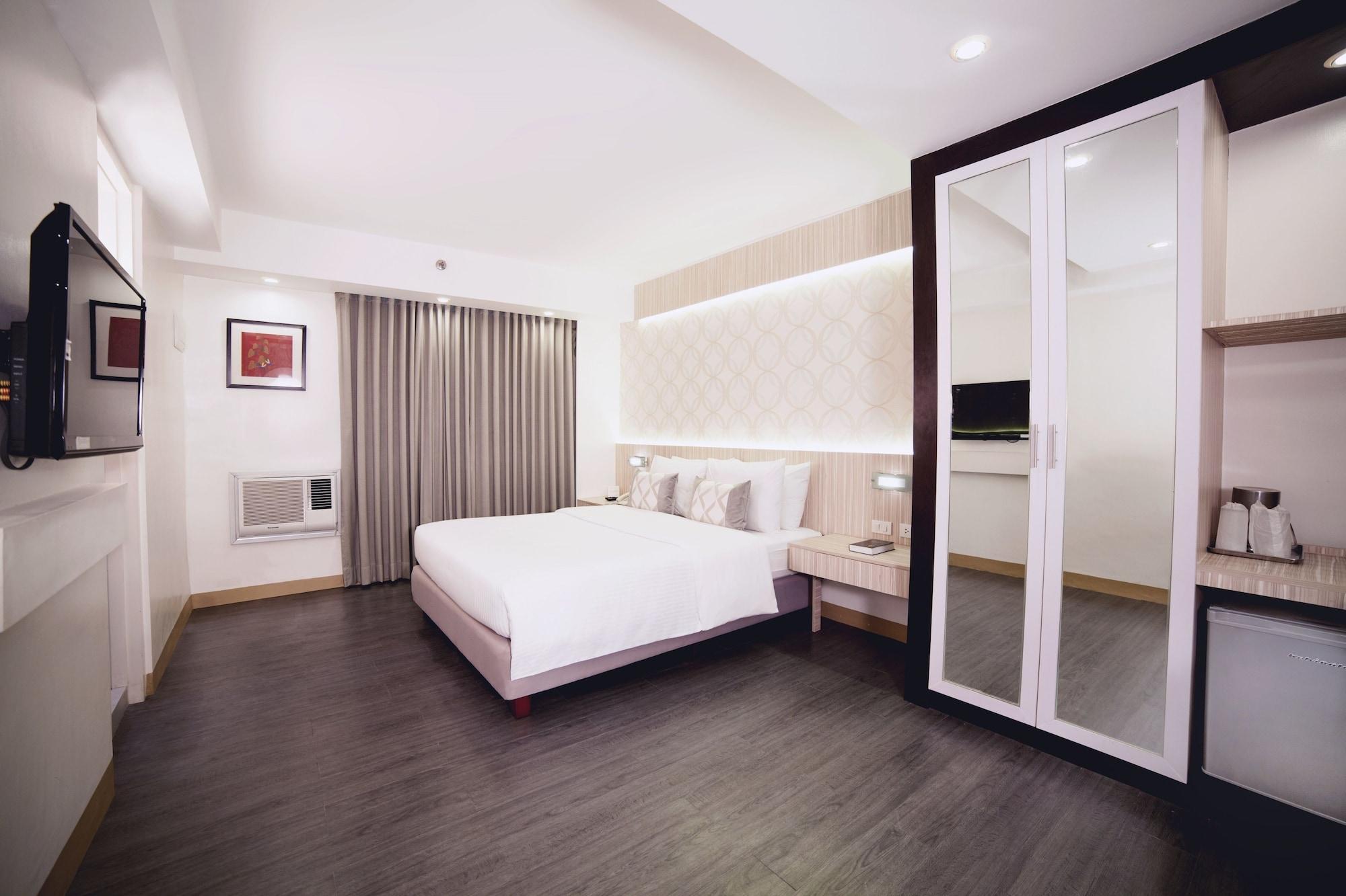 The Charter House Hotel Makati City Екстериор снимка