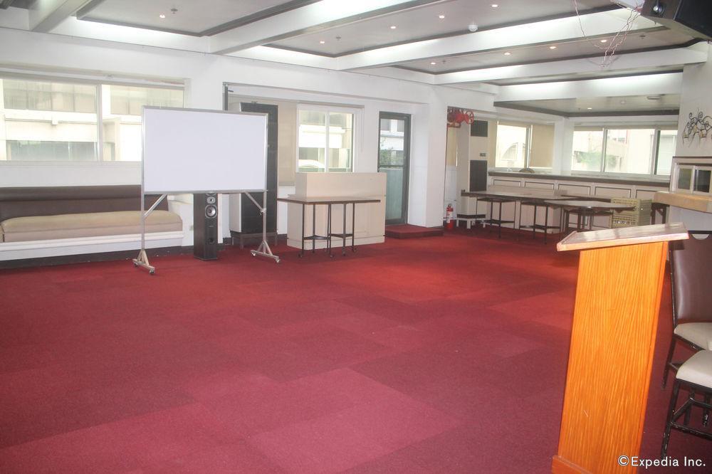 The Charter House Hotel Makati City Екстериор снимка